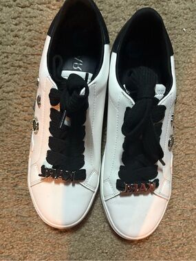 Karl Lagerfeld White Sneakers with Black Accents and Logo Hardware